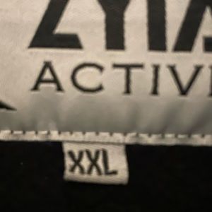 Xxl zyia cropped black cut out sweatshirt